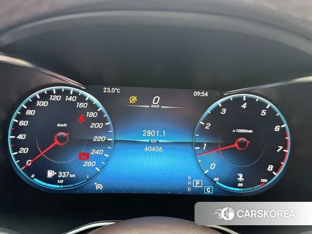 Mercedes-Benz GLC 2022 Белый из Китая, фото 2