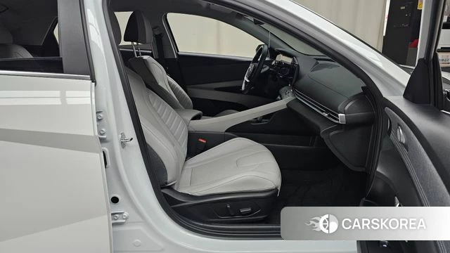 Hyundai Avante (CN7) 2023 Белый из Кореи, фото 2