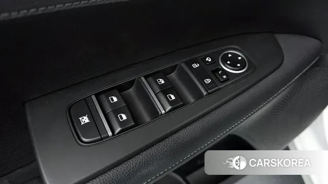 Kia The New K3 2nd generation 2023 Белый из Кореи, фото 2