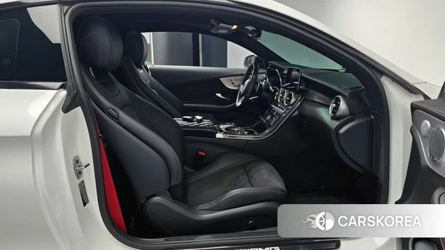 Mercedes-Benz C-Class W205 2020 Белый из Кореи, фото 2