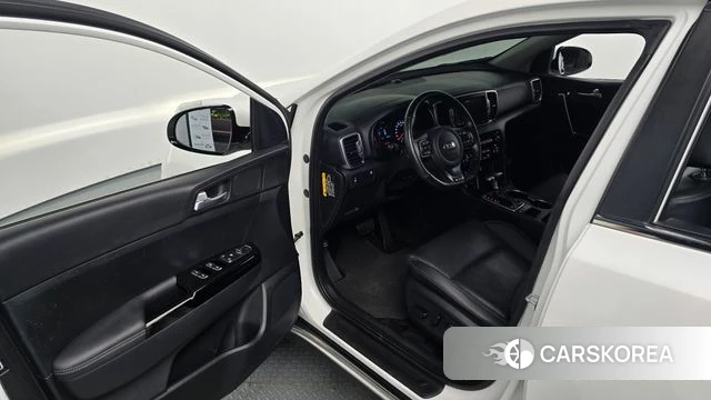 Kia Sportage 4th Generation 2018 Белый из Кореи, фото 2