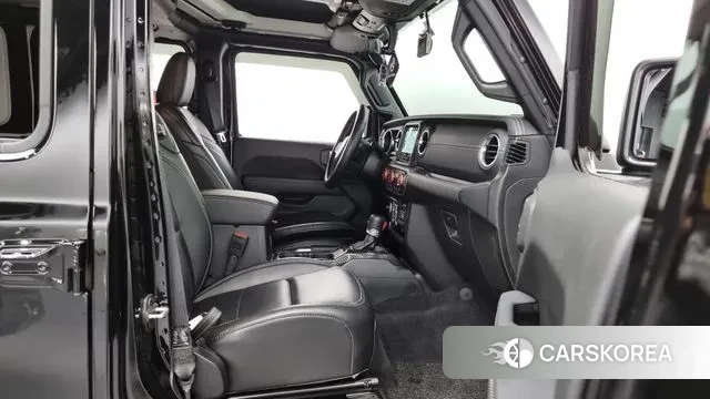 Jeep Wrangler (JL) 2021 Черный из Кореи, фото 2