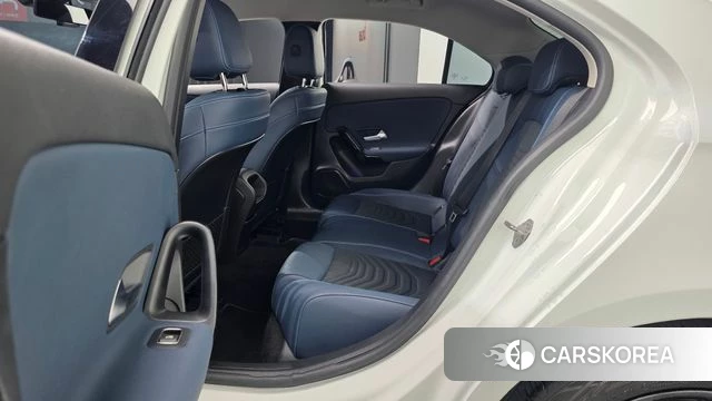 Mercedes-Benz A-Class W177 2020 Белый из Кореи, фото 2