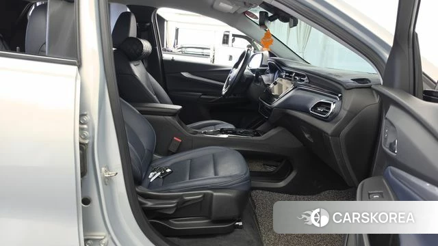 Chevrolet (GM Daewoo) Bolt EUV 2022 Серебристо-серый из Кореи, фото 2
