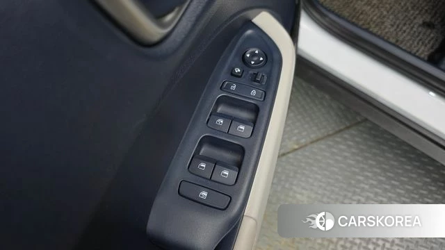 Hyundai Venue 2021 Белый из Кореи, фото 2