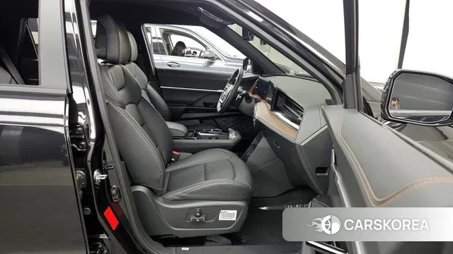 Ssangyong The New Torres 2025 Черный из Кореи, фото 2