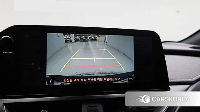 Lexus UX300h 2024 Белый из Кореи, фото 2