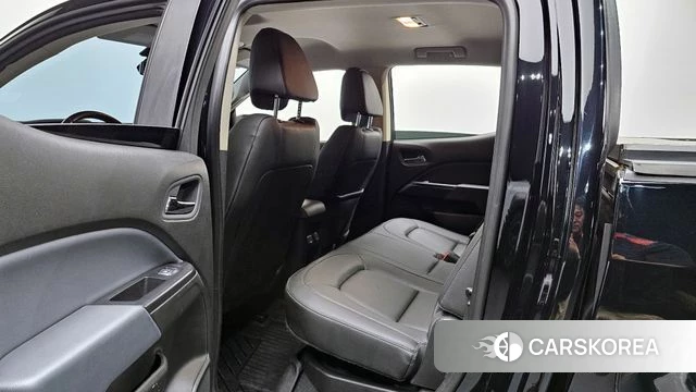 Chevrolet (GM Daewoo) Real New Colorado 2021 Черный из Кореи, фото 2