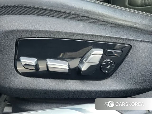 BMW 7 Series (G11) 2018 Черный из Кореи, фото 2