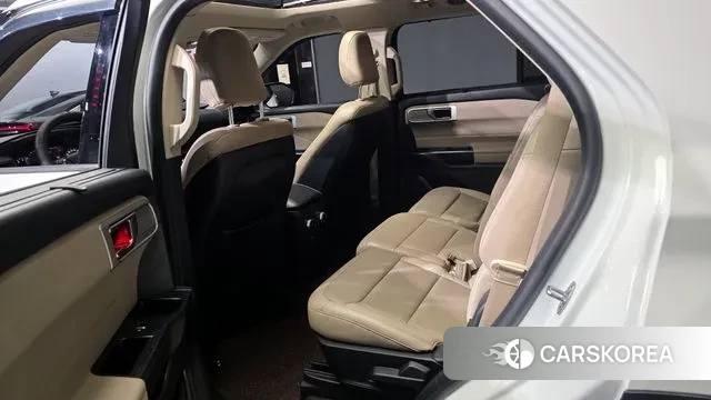 Ford Explorer 6th Generation 2020 Белый из Кореи, фото 2