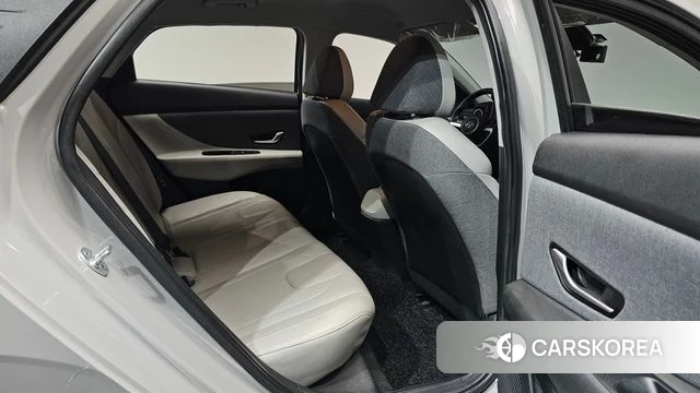 Hyundai Avante (CN7) 2020 Серебристо-серый из Кореи, фото 2