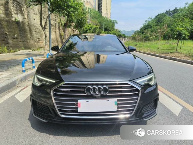 Audi A6L 2021 Черный из Китая, фото 2