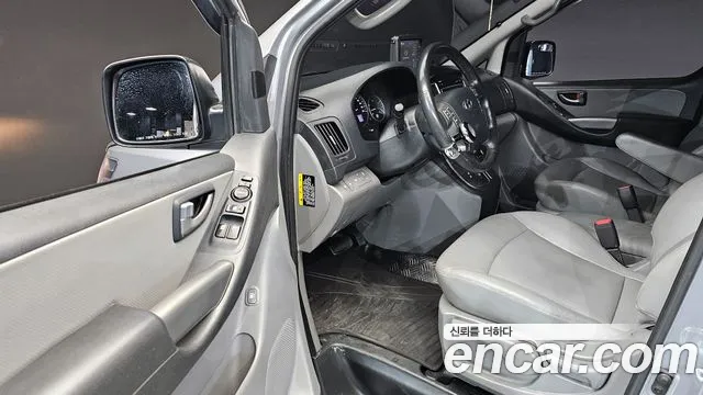Hyundai The New Grand Starex 2021 Серебристо-серый из Кореи, фото 2