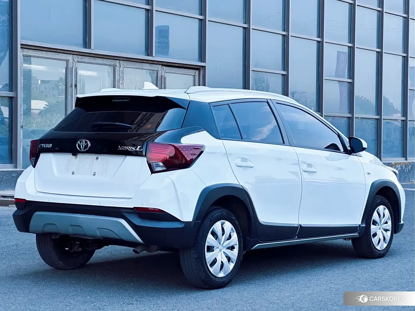 Toyota Yaris L 2022 Белый из Китая, фото 2