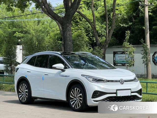 Volkswagen ID.4 X 2023 Белый из Китая, фото 2