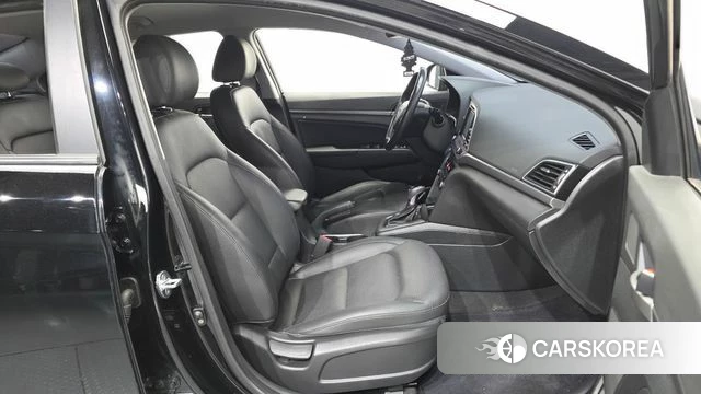Hyundai Avante AD 2018 Черный из Кореи, фото 2