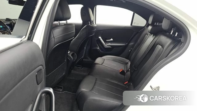 Mercedes-Benz A-Class W177 2021 Белый из Кореи, фото 2