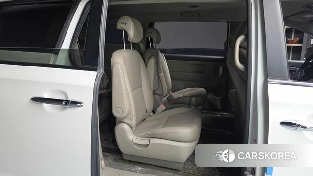 Kia The New Carnival 2019 Белый из Кореи, фото 2
