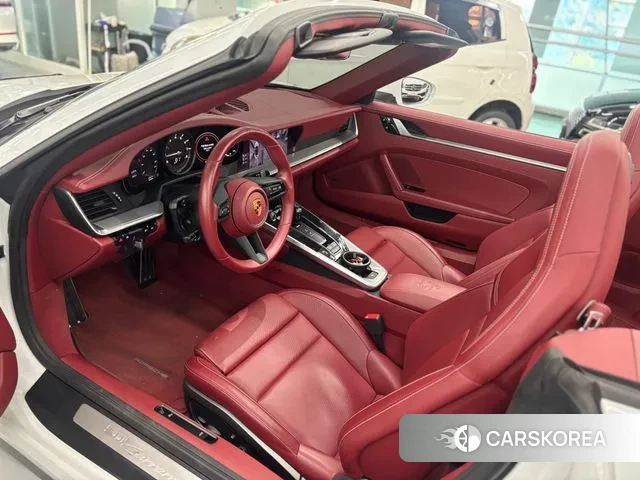 Porsche 911(992) 2021 Белый из Кореи, фото 2