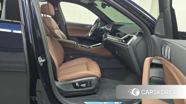 BMW X6 (G06) 2025 Черный из Кореи, фото 2