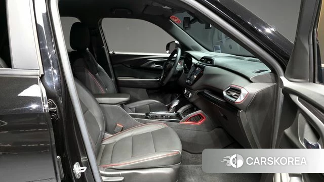 Chevrolet (GM Daewoo) Trailblazer 2022 Черный из Кореи, фото 2