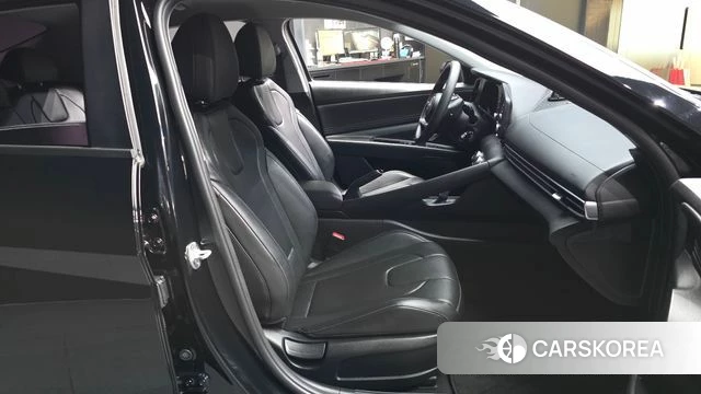 Hyundai Avante (CN7) 2021 Черный из Кореи, фото 2