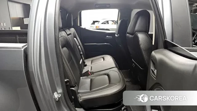 Chevrolet (GM Daewoo) Real New Colorado 2021 Серебристо-серый из Кореи, фото 2