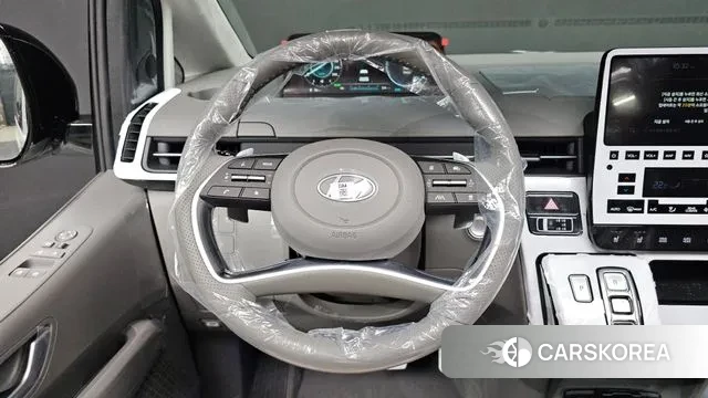 Hyundai Staria 2025 Белый из Кореи, фото 2