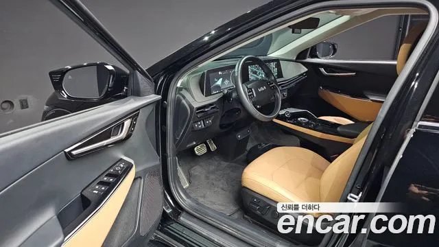 Kia EV6 2022 Черный из Кореи, фото 2