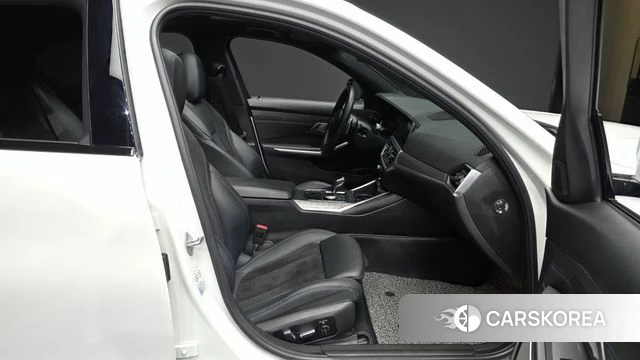 BMW 3 Series (G20) 2019 Белый из Кореи, фото 2