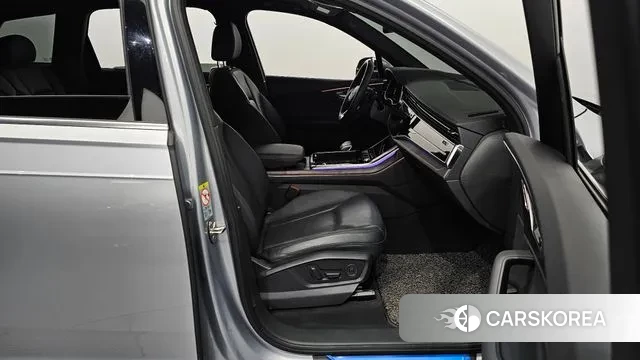 Audi Q7 (4M) 2020 Серебряный из Кореи, фото 2