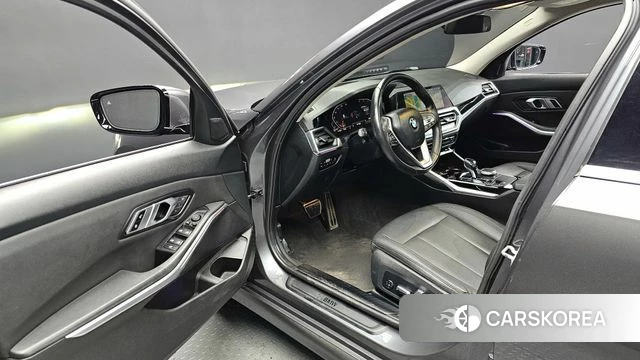 BMW 3 Series (G20) 2019 Серый из Кореи, фото 2