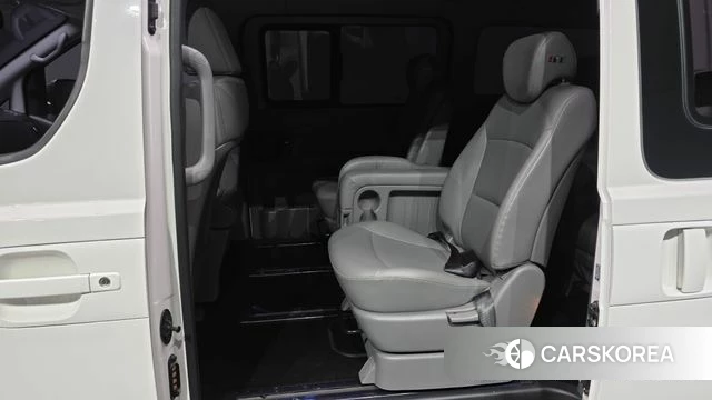 Hyundai The New Grand Starex 2018 Белый из Кореи, фото 2