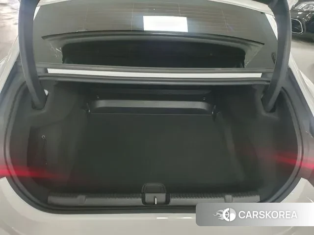 Mercedes-Benz EQE V295 2023 Белый из Кореи, фото 2