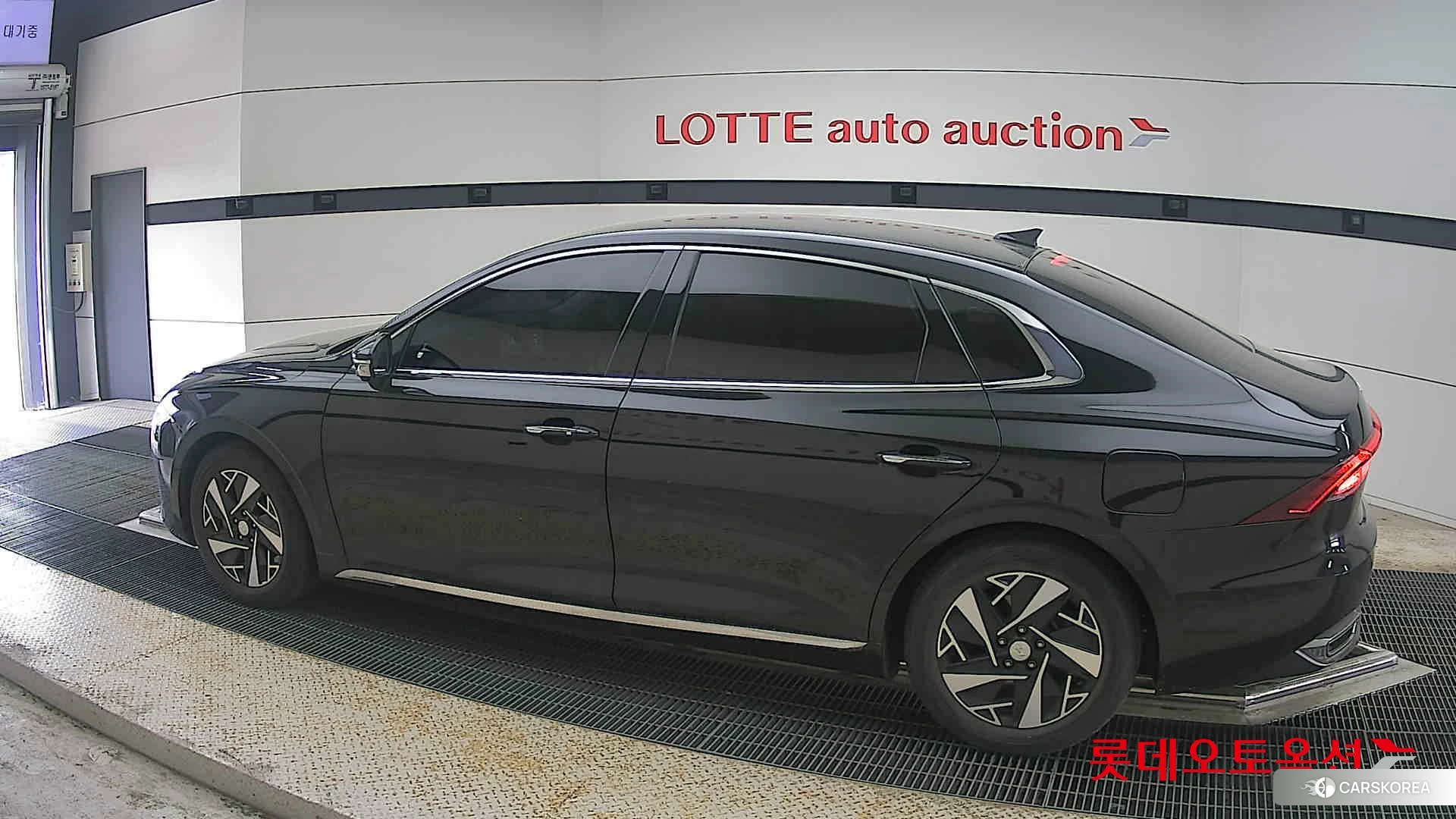 Hyundai Grandeur Hybrid 2021 Midnight Black из Кореи, фото 2