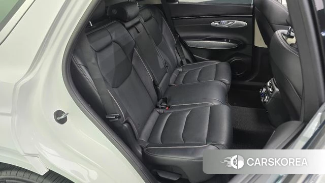 Genesis GV70 2023 Белый из Кореи, фото 2