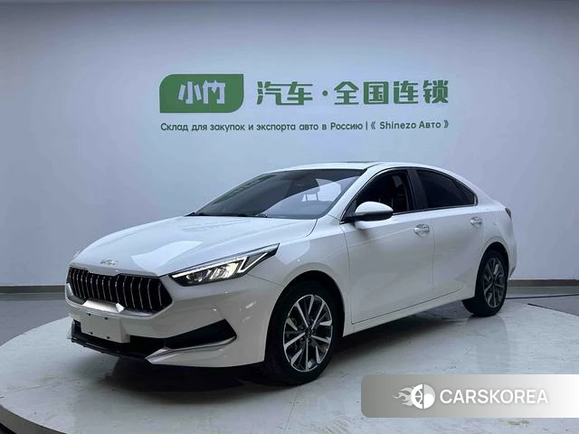 Kia K3 2023 Белый из Китая, фото 2
