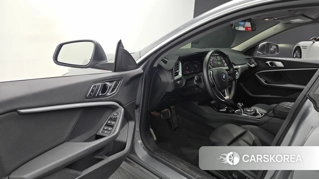 BMW 2 Series Gran Coupe (F44) 2022 Серебристо-серый из Кореи, фото 2