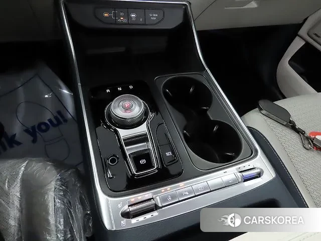 Kia The New Carnival 4th Generation 2025 Белый из Кореи, фото 2