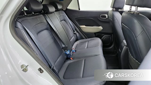 Hyundai Venue 2022 Белый из Кореи, фото 2