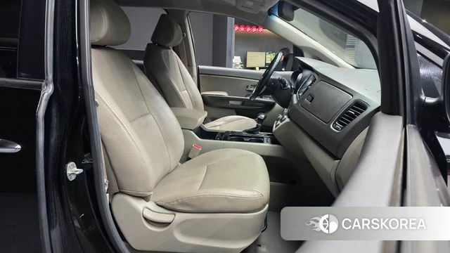 Kia All New Carnival 2018 Черный из Кореи, фото 2