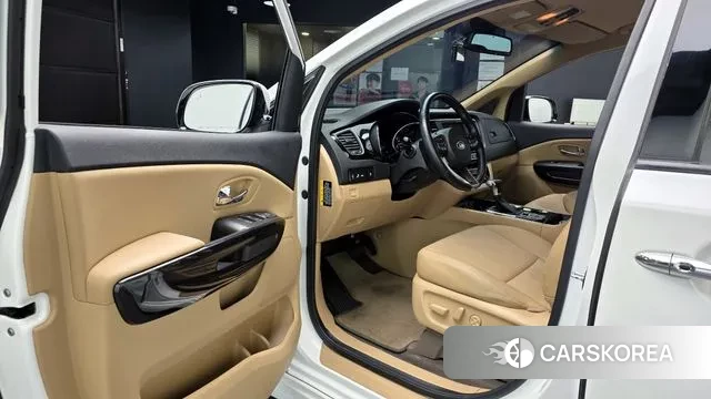 Kia The New Carnival 2019 Белый из Кореи, фото 2