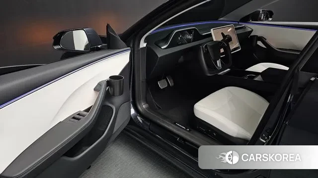 Tesla Model 3 2025 Серый из Кореи, фото 2