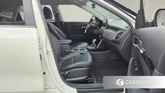 Kia Seltos 2022 Белый из Кореи, фото 2