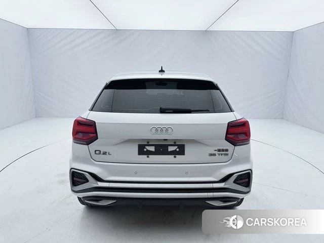 Audi Q2L 2022 Белый из Китая, фото 2