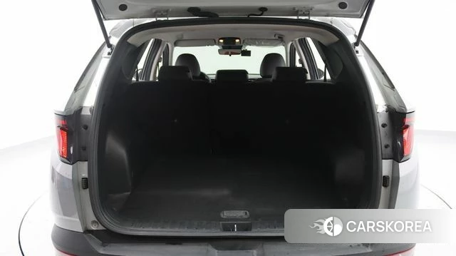 Hyundai Tucson (NX4) 2022 Серебристо-серый из Кореи, фото 2