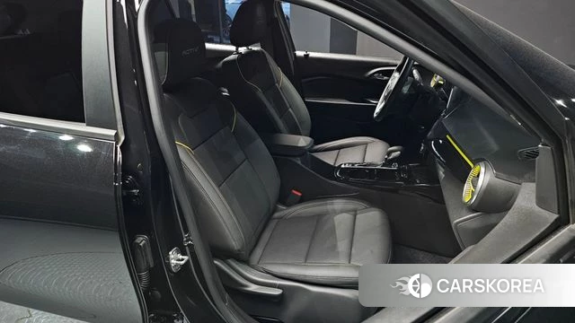 Chevrolet (GM Daewoo) Trax Crossover 2023 Черный из Кореи, фото 2