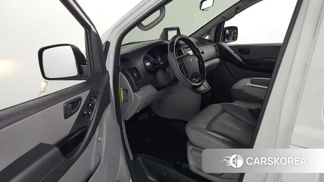 Hyundai The New Grand Starex 2020 Белый из Кореи, фото 2