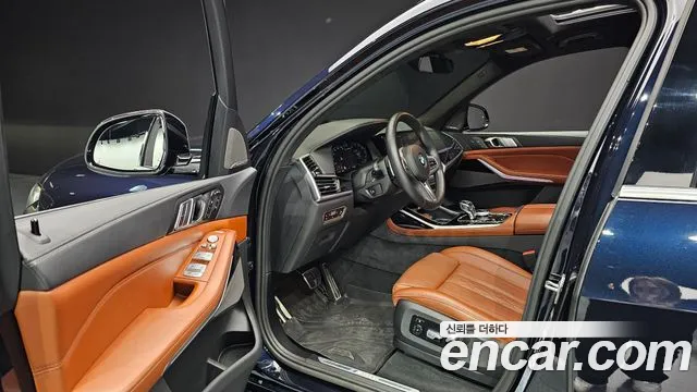 BMW X7 (G07) 2022 Черный из Кореи, фото 2