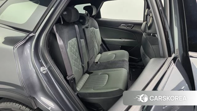 Kia Sportage 5th Generation Hybrid 2023 Серый из Кореи, фото 2